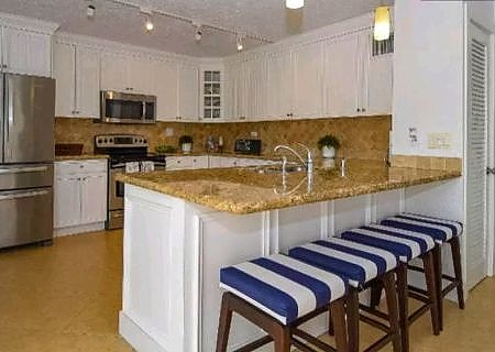 Islamorada luxury rental large kitchen