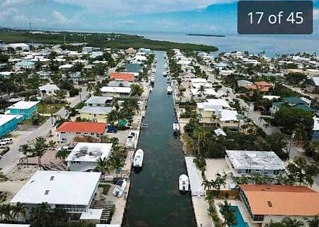  Islamorada residential area