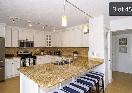 Islamorada luxury rental kitchen